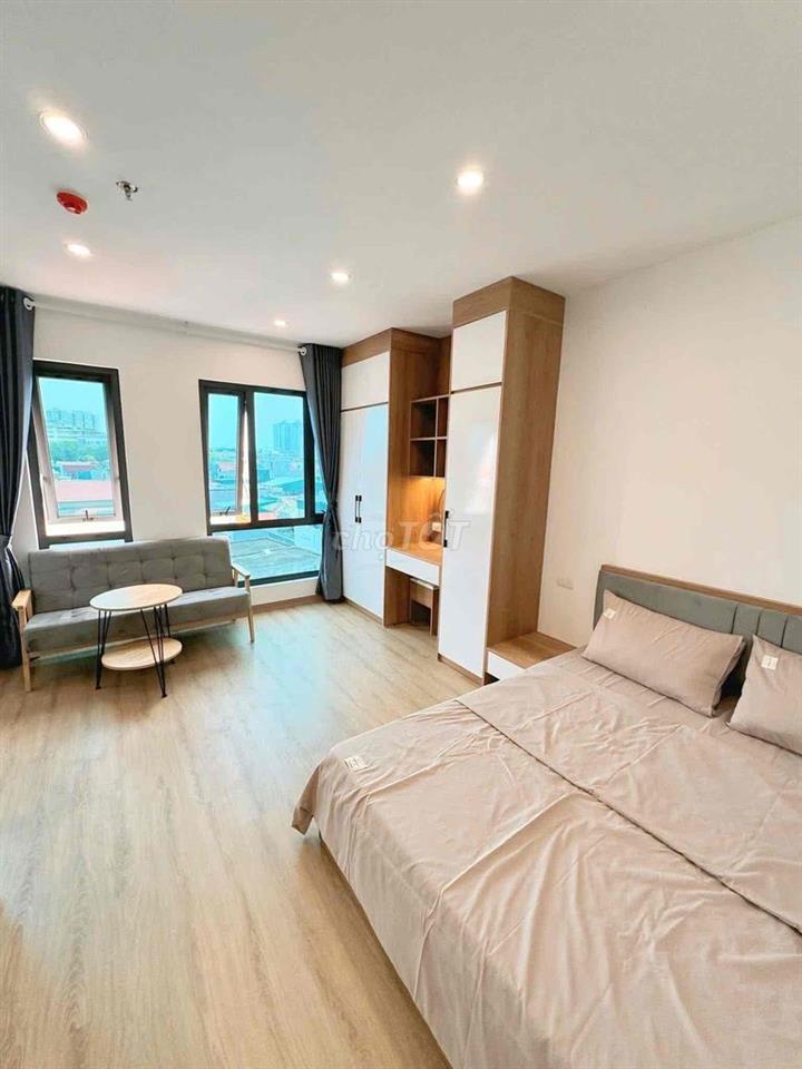 Studio ban công tại khu nhà phố