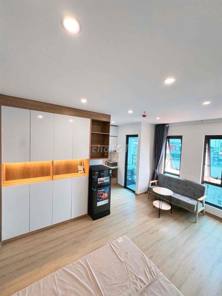 Studio ban công tại khu nhà phố