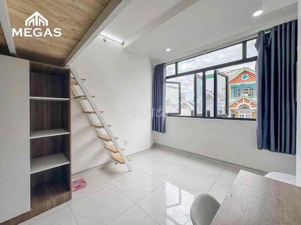 Khai Trương Dự Án Mới Ngay Trục Phạm Văn Đồng - UEL - NLU