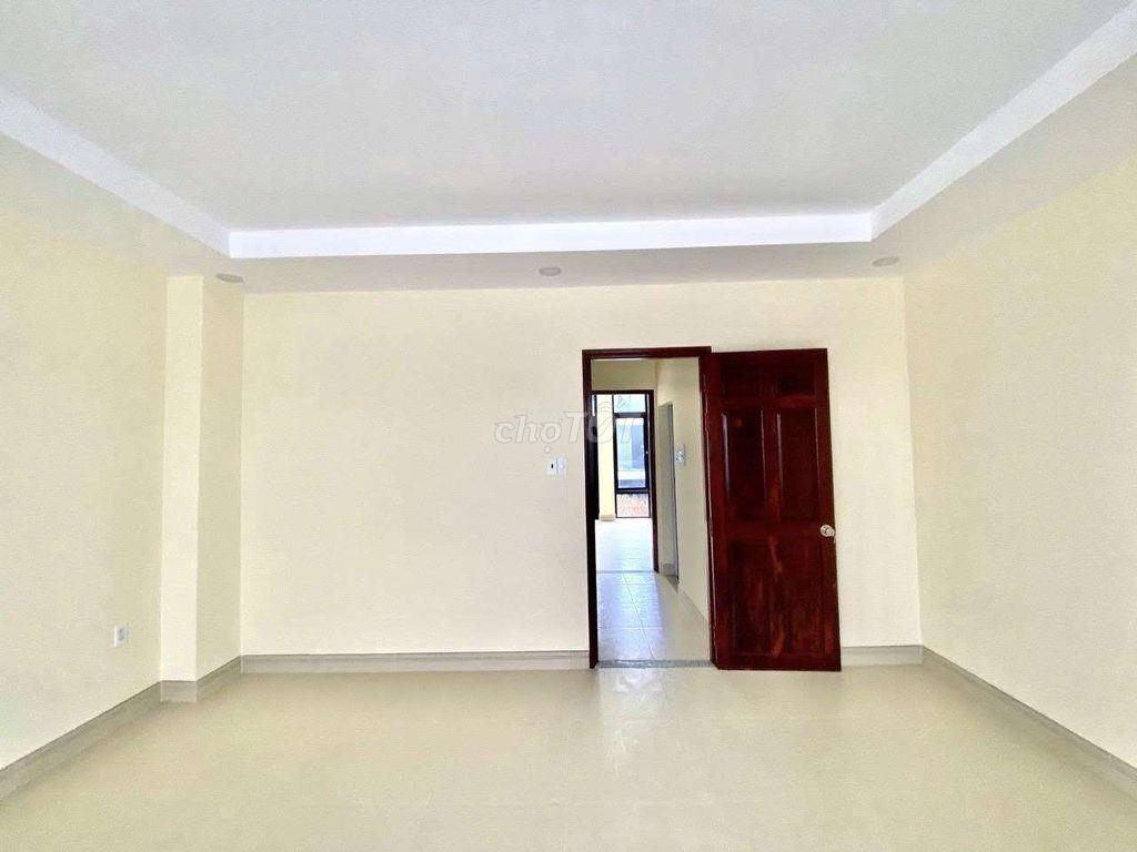 15tr nhà phố 1 trệt 3 lầu sẵn máy lạnh trống sẵn