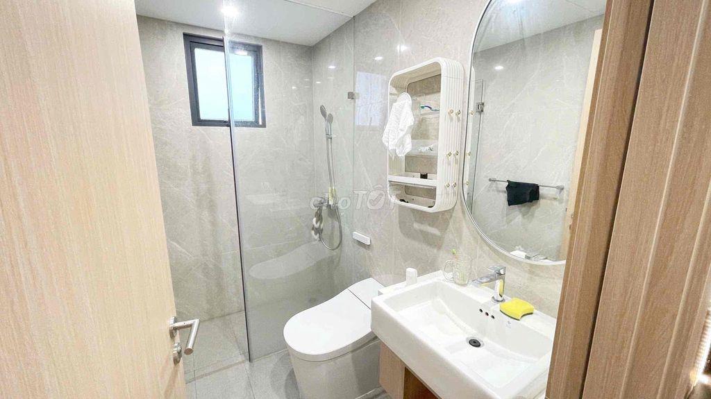 Cho thuê căn hộ 2PN Bếp rèm Masteri Centre Point E2 - 9,5 triệu