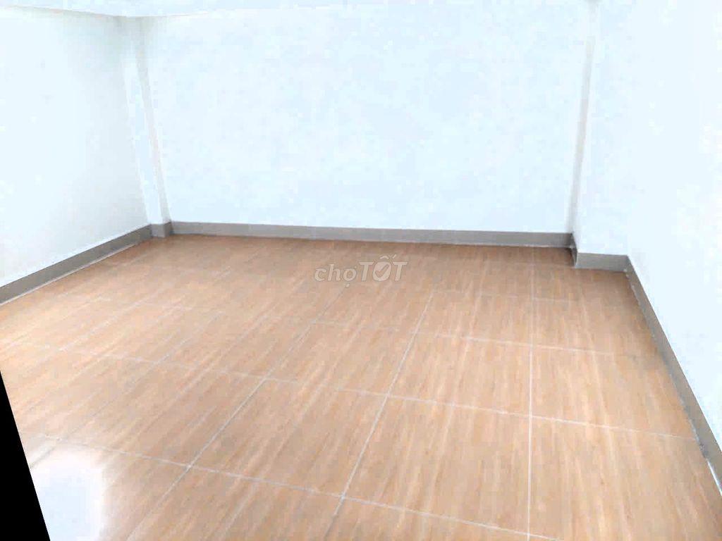 Nhà mới Linh Xuân 200m² sử dụng 3PN ngay chợ kinh doanh sầm uất