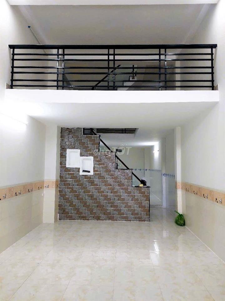 Nhà mới Linh Xuân 200m² sử dụng 3PN ngay chợ kinh doanh sầm uất