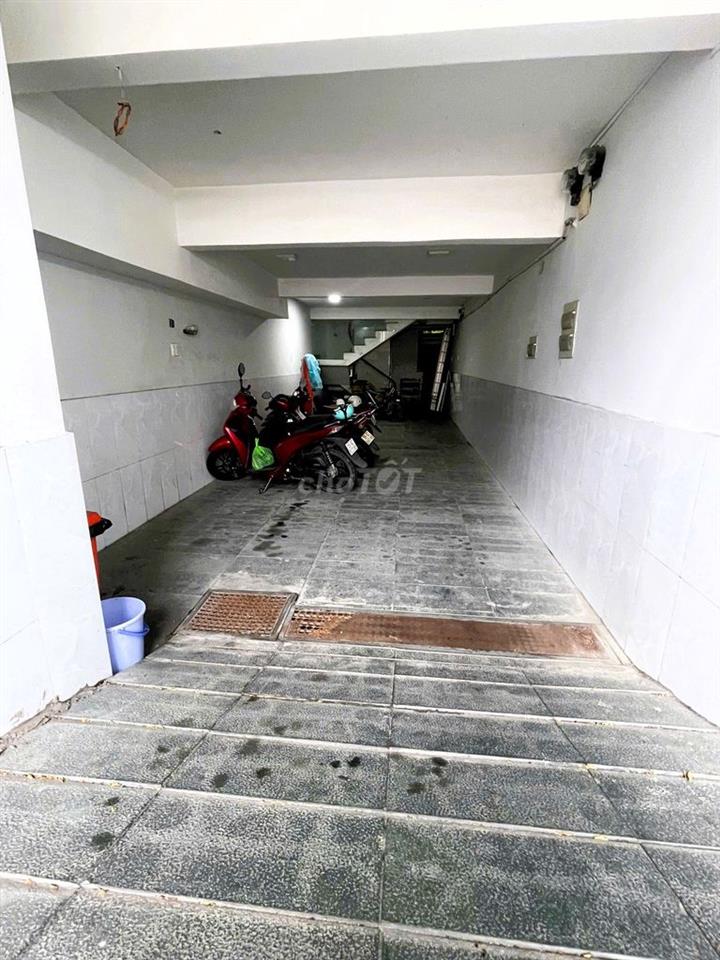 Cho thuê nhà Mặt tiền kinh doanh Hiệp Bình - 1 hầm 3 lầu cực đẹp