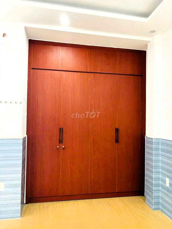 Nhà nguyên căn 1 trệt 1 lầu 2 phòng ngủ hẻm xe hơi đường Cây Keo