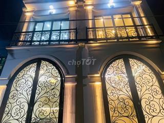 Nhà hẻm xe hơi gần Quốc lộ 13 Hiệp Bình Phước 4 tầng có sân thượng