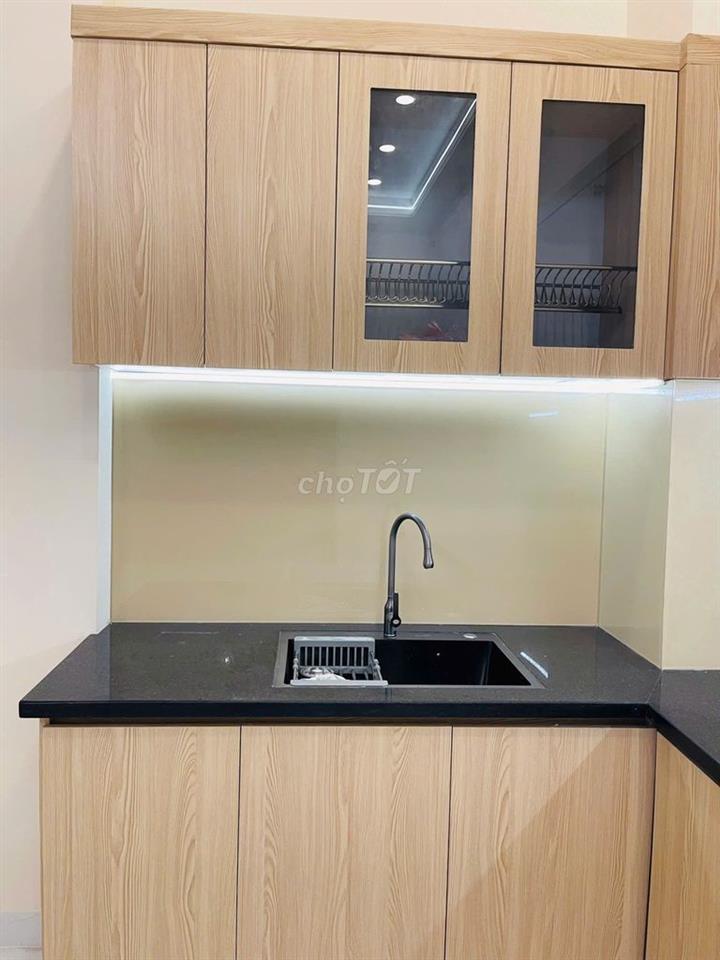 Nhà hẻm xe hơi gần Quốc lộ 13 Hiệp Bình Phước 4 tầng có sân thượng