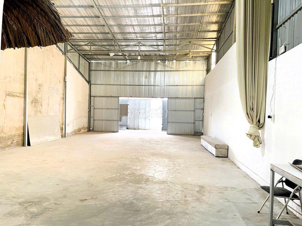 Kho xưởng 200m² khu Hiệp Bình, cao ráo, điện nước chính giá tốt