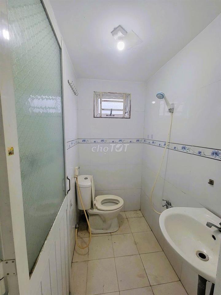 Cho thuê mặt bằng 50m2 hẻm Linh Đông gần Phạm Văn Đồng