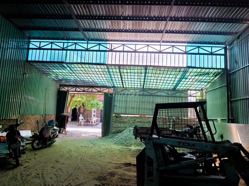 Cho Thuê Kho Mặt Tiền 200m2 KDC Hồng Long Xe Tải Lưu Thông