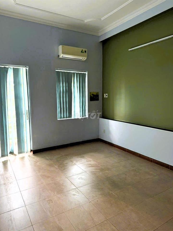 Cho thuê biệt thự phố rộng 120m2 tại phường Hiệp Bình Chánh