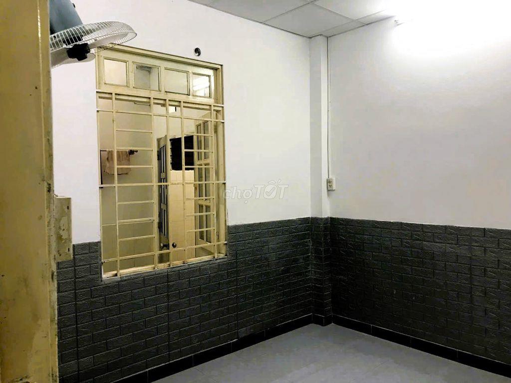Nhà nguyên căn 150m2 gần Phạm Văn Đồng - 3PN - mặt tiền đường số