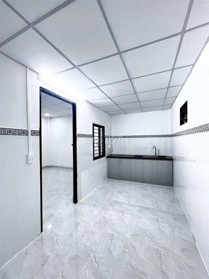 Cho thuê nhà hẻm xe hơi Linh Đông 3PN sân 100m2 làm kho giá tốt