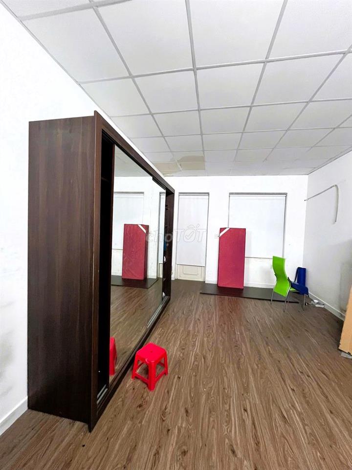 Nhà nguyên căn Hiệp Bình Phước 150m2 hẻm xe hơi, có nội thất sẵn