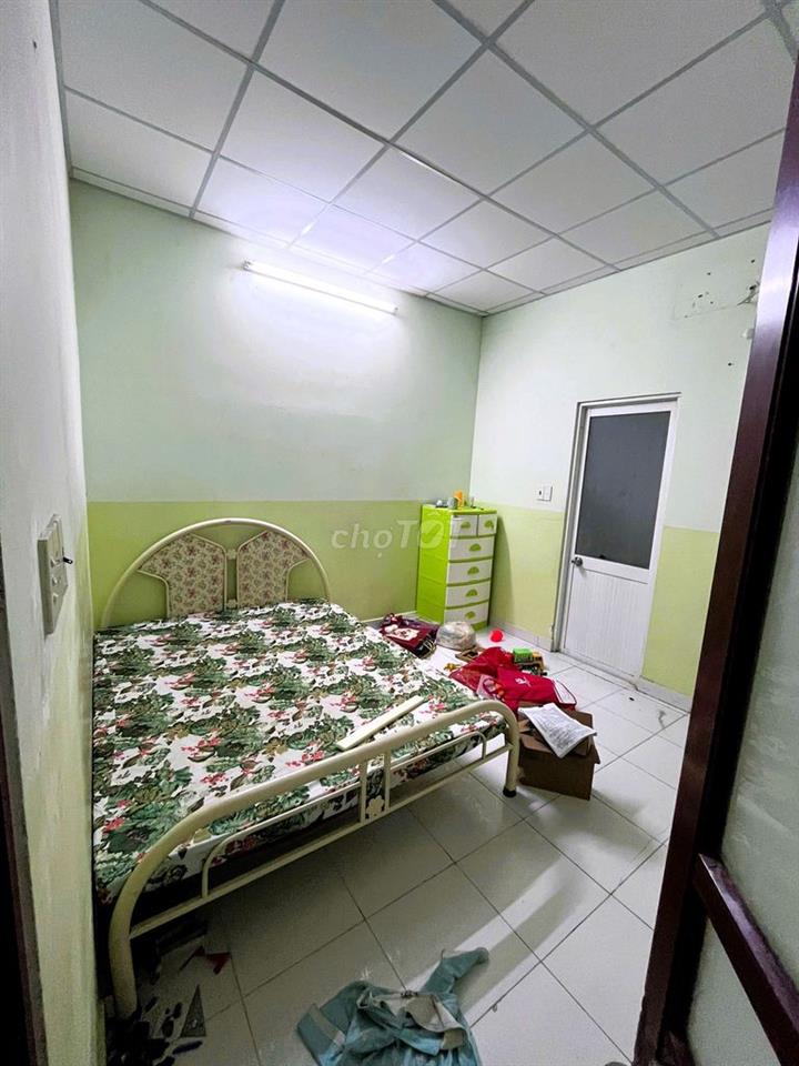 Nhà nguyên căn Hiệp Bình Phước 150m2 hẻm xe hơi, có nội thất sẵn