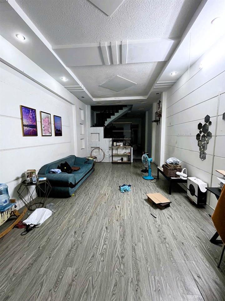 Nhà nguyên căn Hiệp Bình Phước 150m2 hẻm xe hơi, có nội thất sẵn