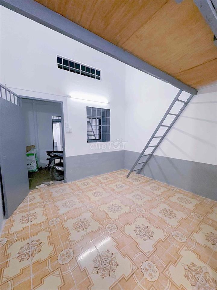 PHÒNG GẦN CHỢ THỦ ĐỨC - PHẠM VĂN ĐỒNG - ĐH NGÂN HÀNG - ĐH SPKT -CĐCNTĐ