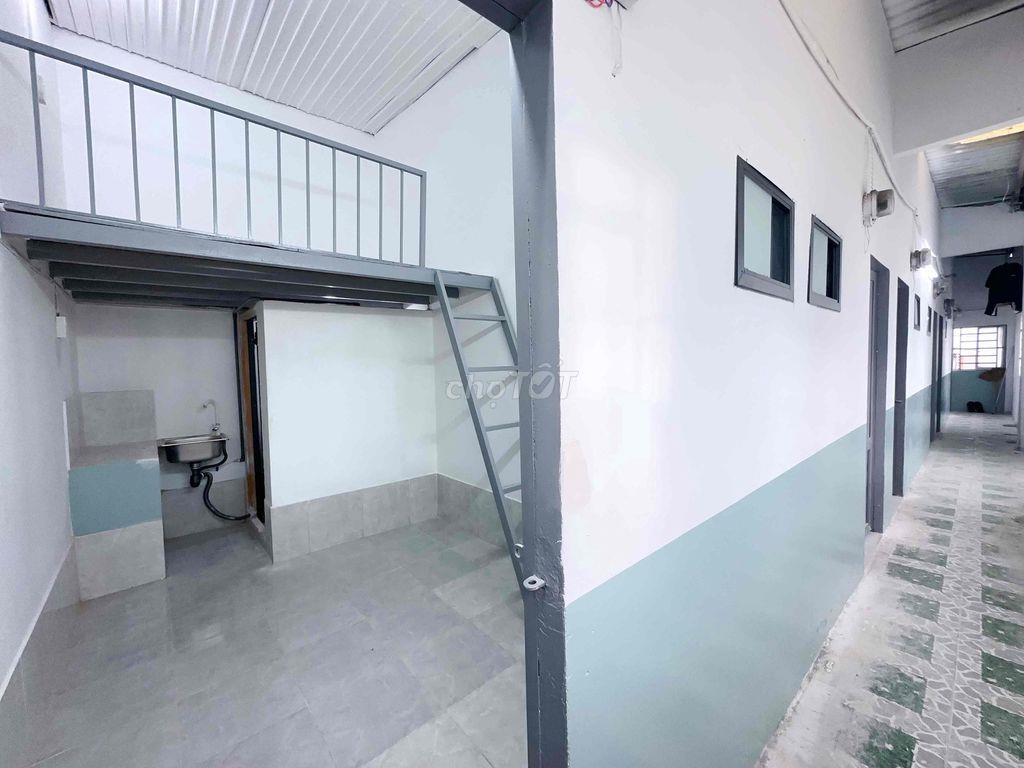 "1/9 trống" PHÒNG MÁY LẠNH GẦN ĐH NGÂN HÀNG  CĐCN THỦ ĐỨC -CHỢ THỦ ĐỨC