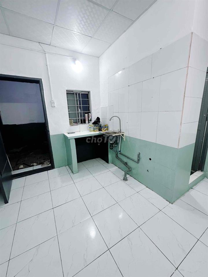 PHÒNG BAN CÔNG GẦN ĐẠI HỌC NGÂN HÀNG - PHẠM VĂN ĐỒNG