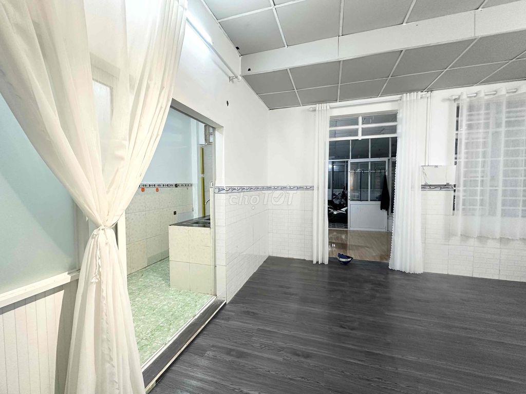 PHÒNG STUDIO TÁCH BẾP RỘNG ~40m2 NGAY HOÀNG DIỆU 2