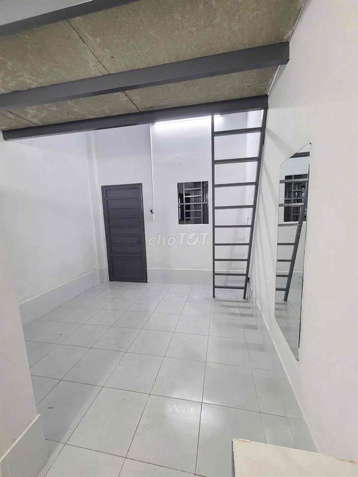 PHÒNG TRỐNG SẴN PHẠM VĂN ĐỒNG - GIGAMALL CÓ MÁY GIẶT CHUNG