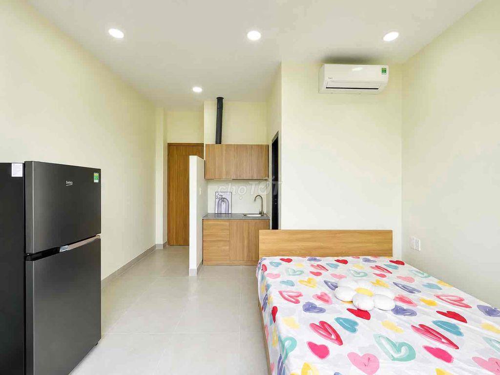 Cho thuê CHDV Q2 cửa sổ lớn view LandMark qua Sala chỉ 5p
