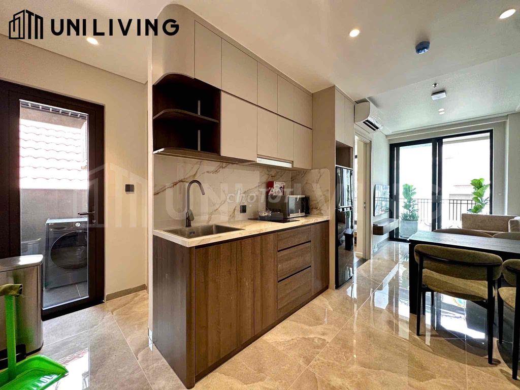 CHO THUÊ CHDV 1 PHÒNG NGỦ, BAN CÔNG THOÁNG RA CẦU SG CHỈ 5P