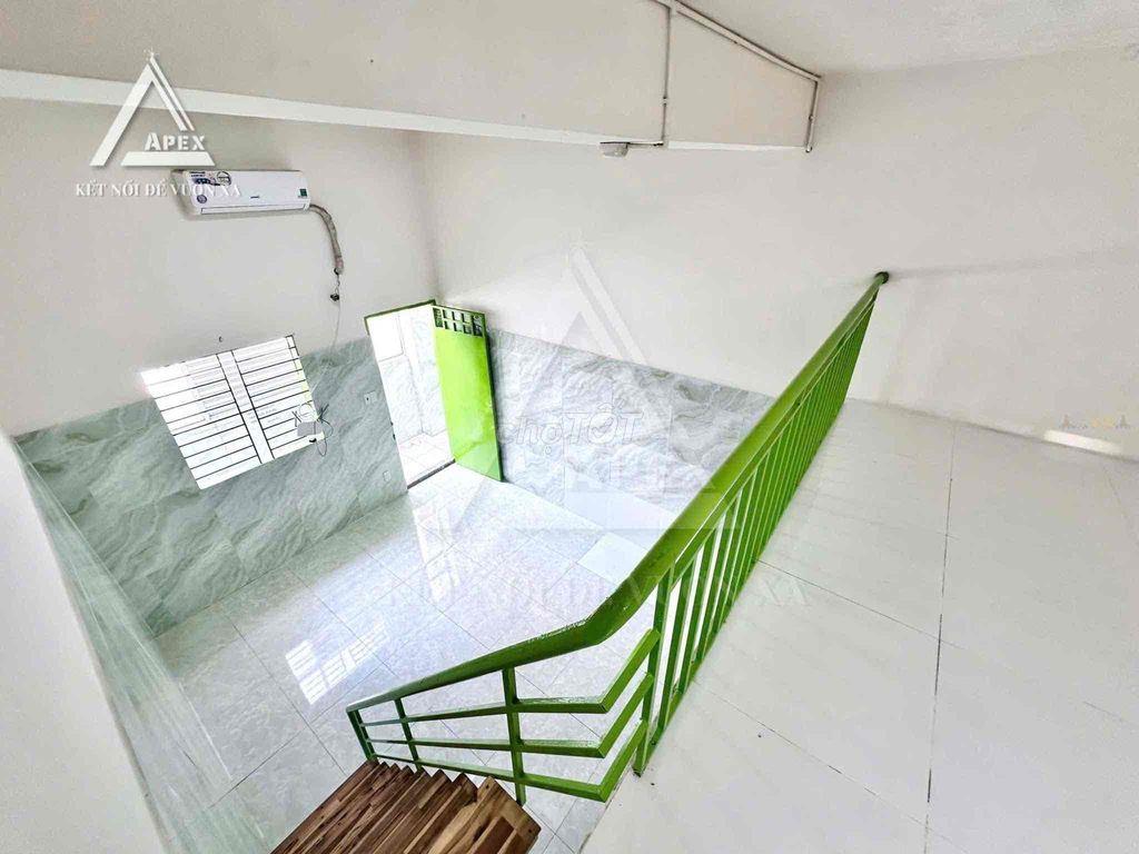 PHÒNG MỚI XÂY ĐI BỘ ĐH NGÂN HÀNG - HOÀNG DIỆU 2