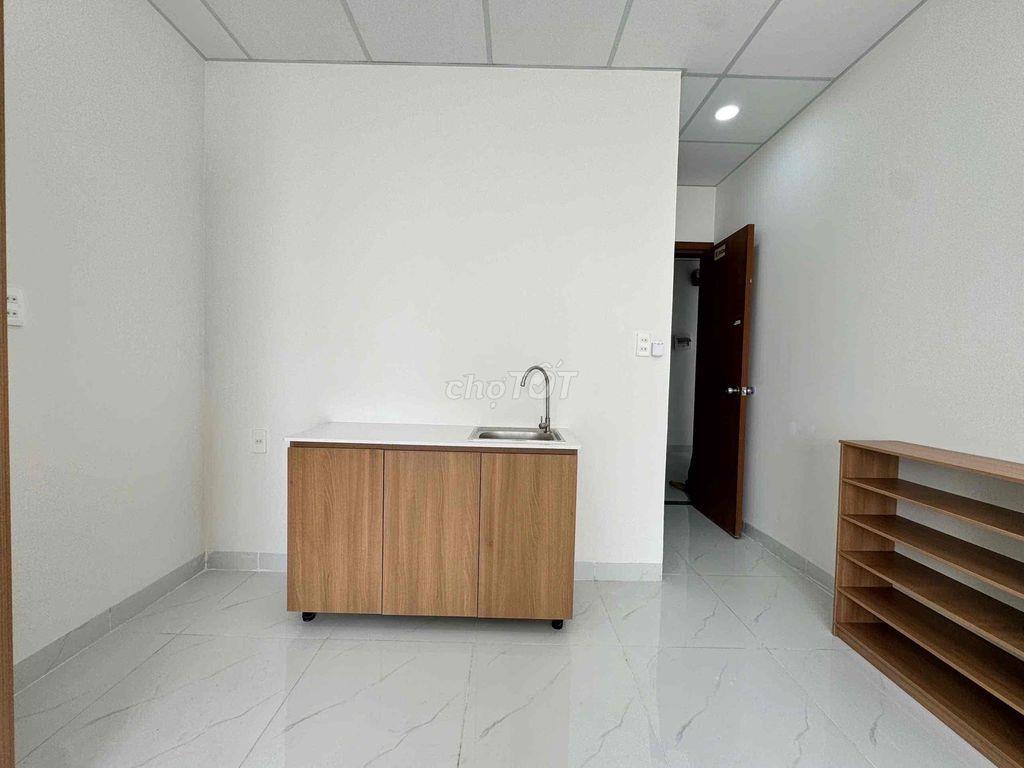 STUDIO BAN CÔNG FULL NỘI THẤT - HOÀNG DIỆU 2 - GẦN SPKT - HUB