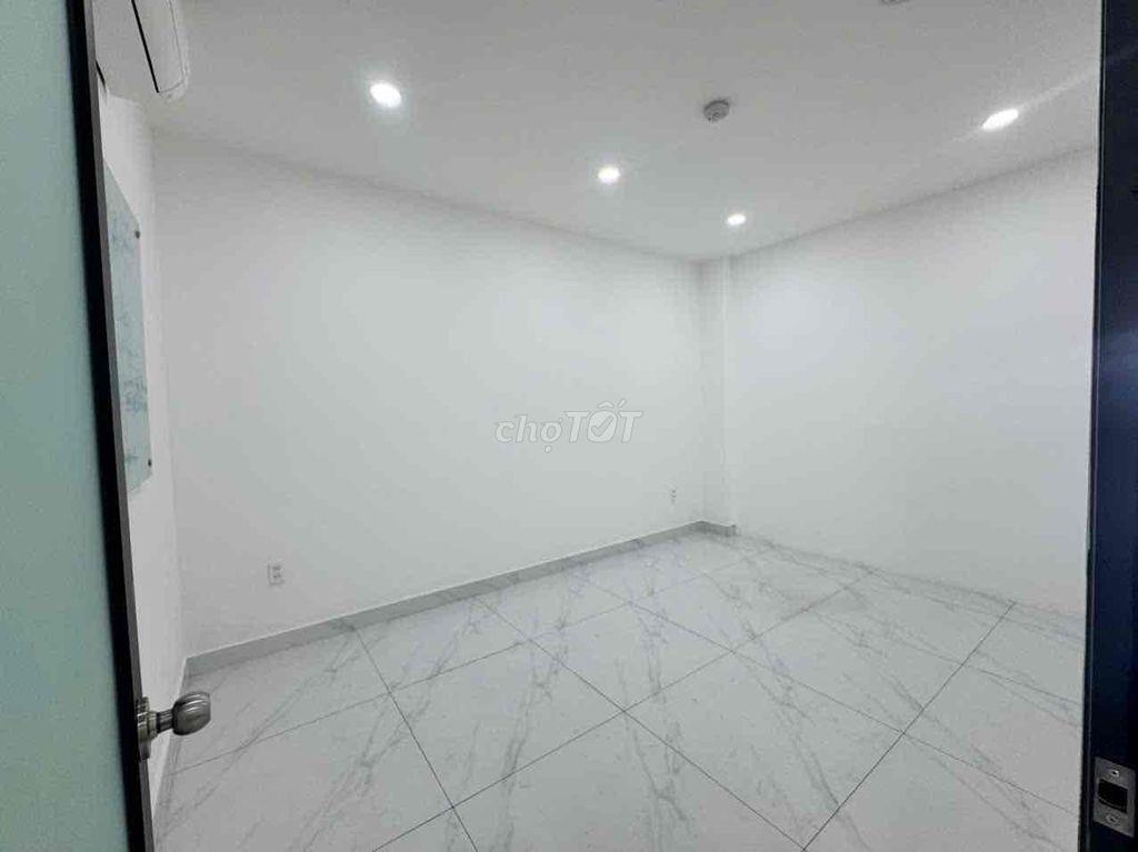 Cho thuê văn phòng KĐT Vạn Phúc 100m2 15 triệu/tháng
