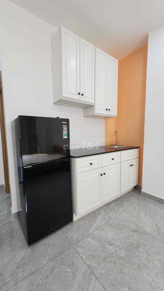 Cho thuê căn hộ Vạn Phúc City full nội thất, có ban công 6,8 triệu