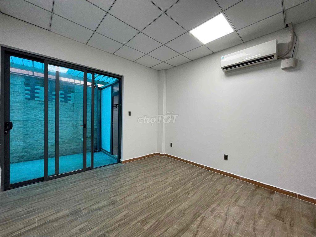 Cho thuê văn phòng tầng trệt 5x21m kđt Vạn Phúc 13 triệu