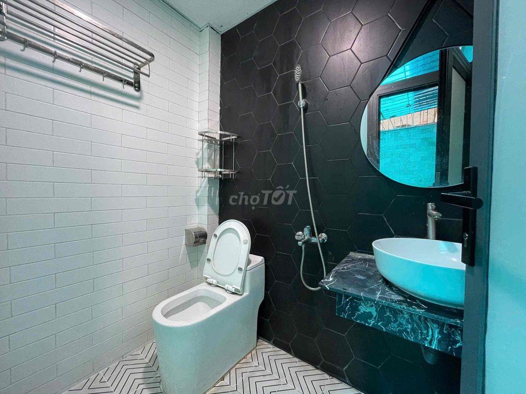 Cho thuê văn phòng tầng trệt 5x21m kđt Vạn Phúc 13 triệu