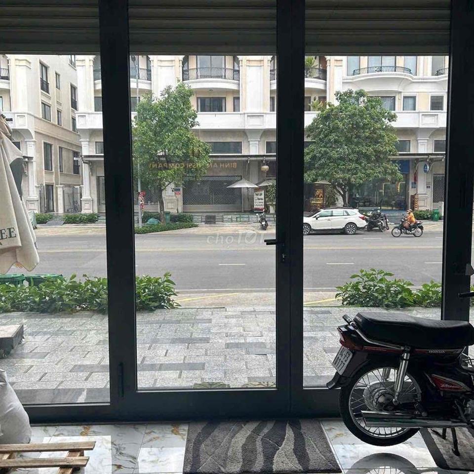 Cho thuê mặt bằng kinh doanh tầng trệt Đinh Thị Thi 140m2, 22tr/tháng