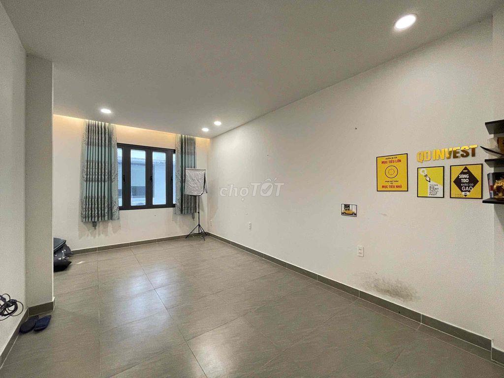 Cho thuê văn phòng kdt Vạn Phúc full nội thất 25m2 5,5tr