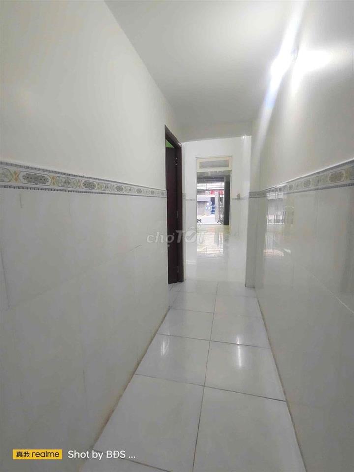 Nhà 1 Trệt 1 Lửng mặt tiền đường xe tải QL13 HBP 10triệu