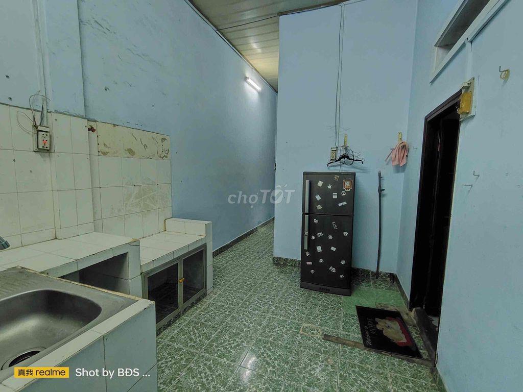 Nhà 72m2 2pn 1wc hẻm xe hơi gần ĐH Luật 8triệu