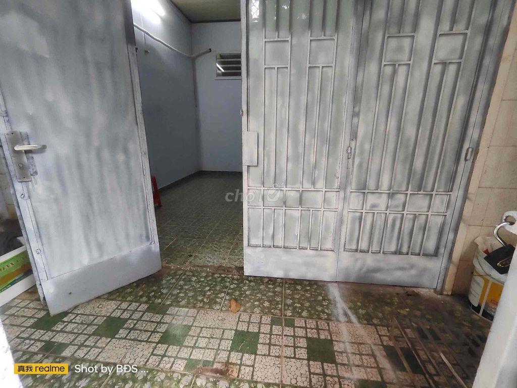 Nhà 72m2 2pn 1wc hẻm xe hơi gần ĐH Luật 8triệu