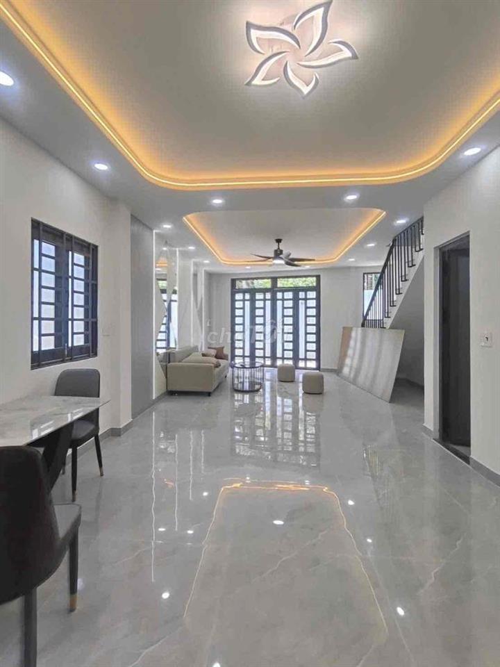 Nhà Đẹp Góc 2 Mặt Tiền 1 Trệt 1 Lầu 2pn 2wc ngay Chợ Hiệp Bình 2.6Tỷ