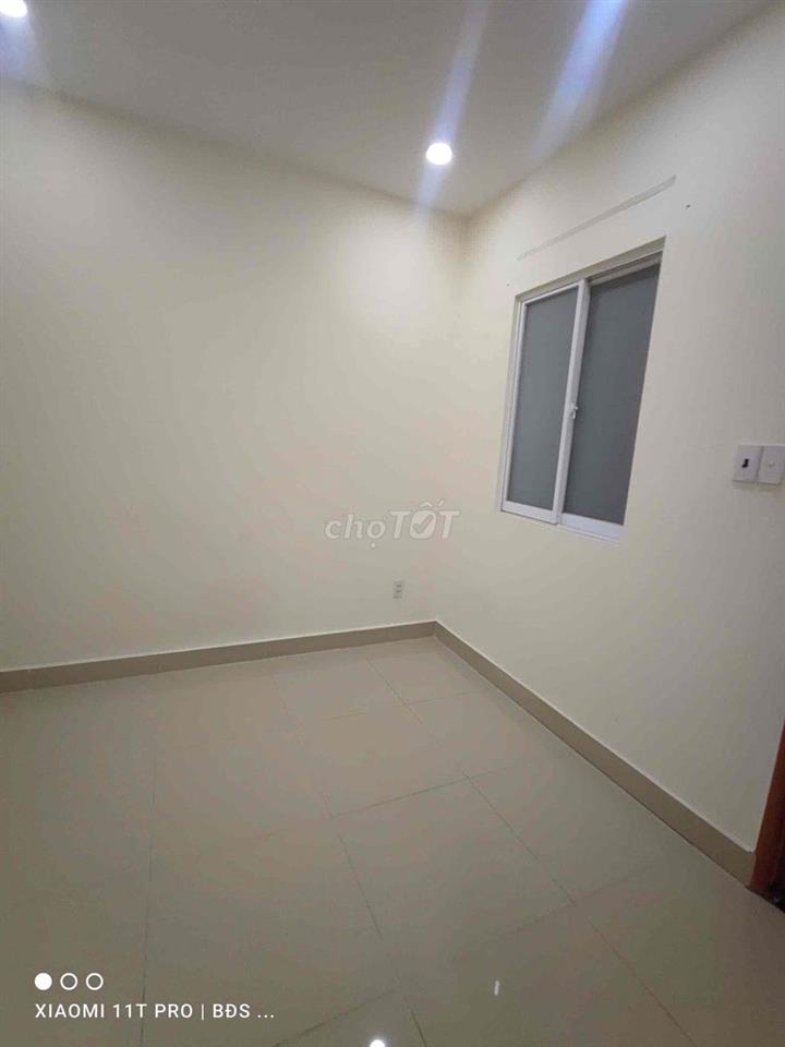 Nhà Đẹp 3Tầng 5pn 4wc QL13 HBP 12triệu