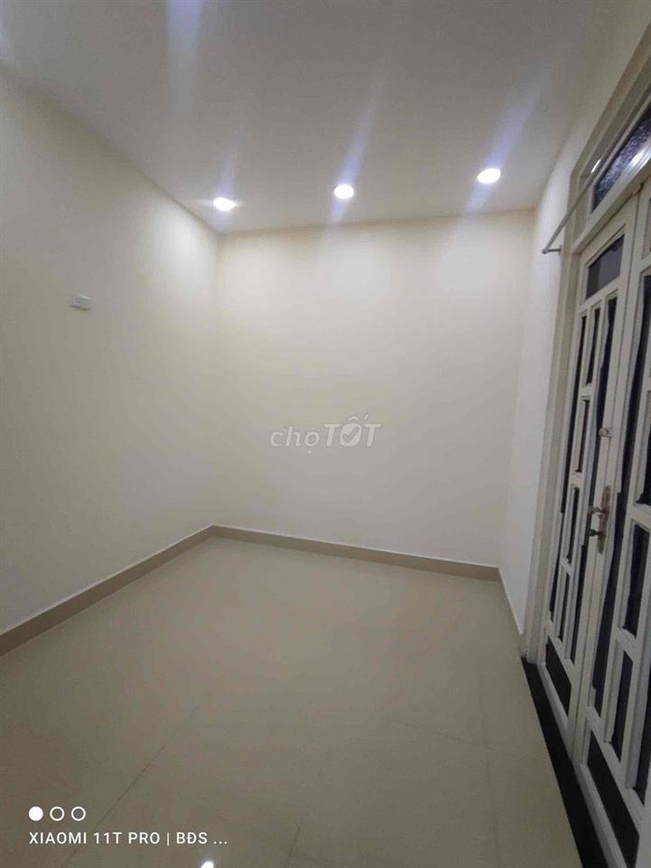 Nhà Đẹp 3Tầng 5pn 4wc QL13 HBP 12triệu