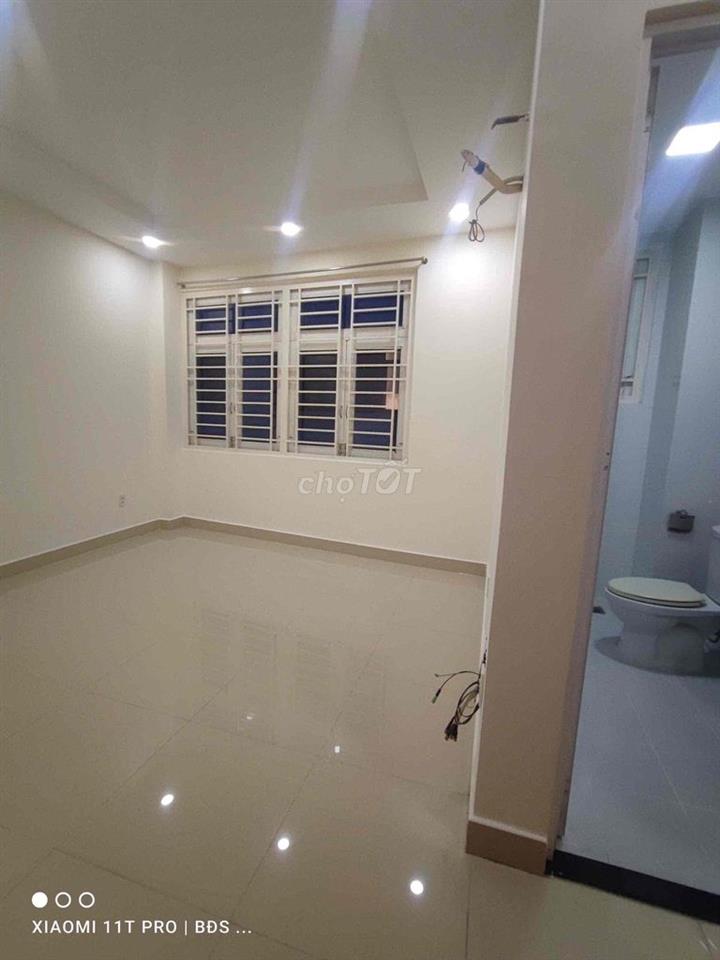 Nhà Đẹp 3Tầng 5pn 4wc QL13 HBP 12triệu