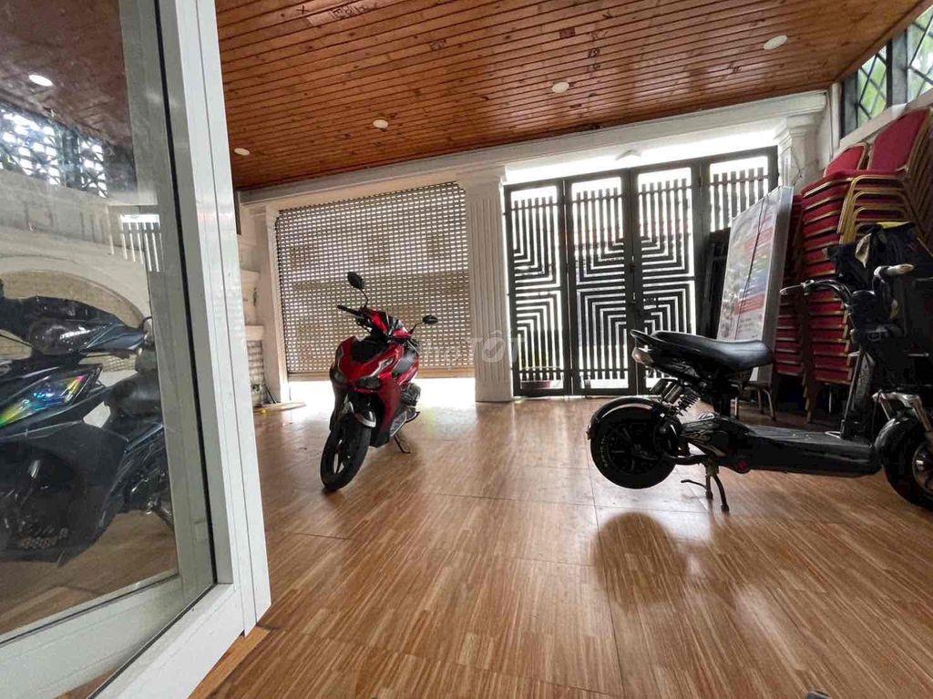Nhà Mặt Tiền 3 Tầng Nguyễn Thị Định, Quận2 11Tỷ tl