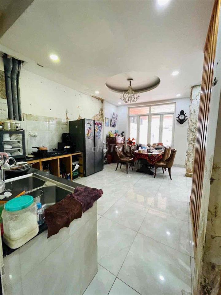 Nhà Mặt Tiền 3 Tầng Nguyễn Thị Định, Quận2 11Tỷ tl