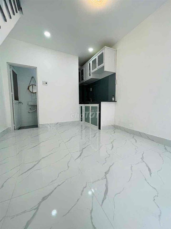 Nhà Đẹp 1trệt 2lầu 2pn 2wc QL13 HBC 1,4tỷ tl