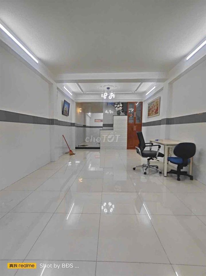 Nhà 1 Trệt 2 Lầu 3pn 2wc có SThượng QL13 HBP 11triệu