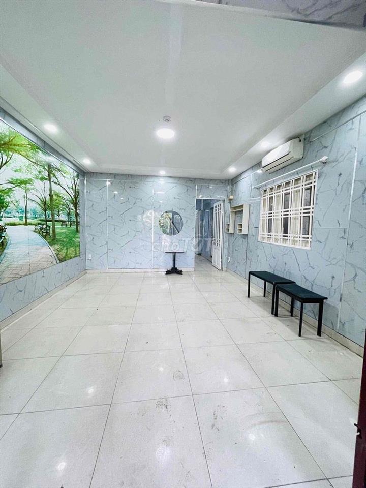 Nhà mặt tiền 4pn 2wc đường số - QL13 gần Cầu Ông Dầu 12triệu