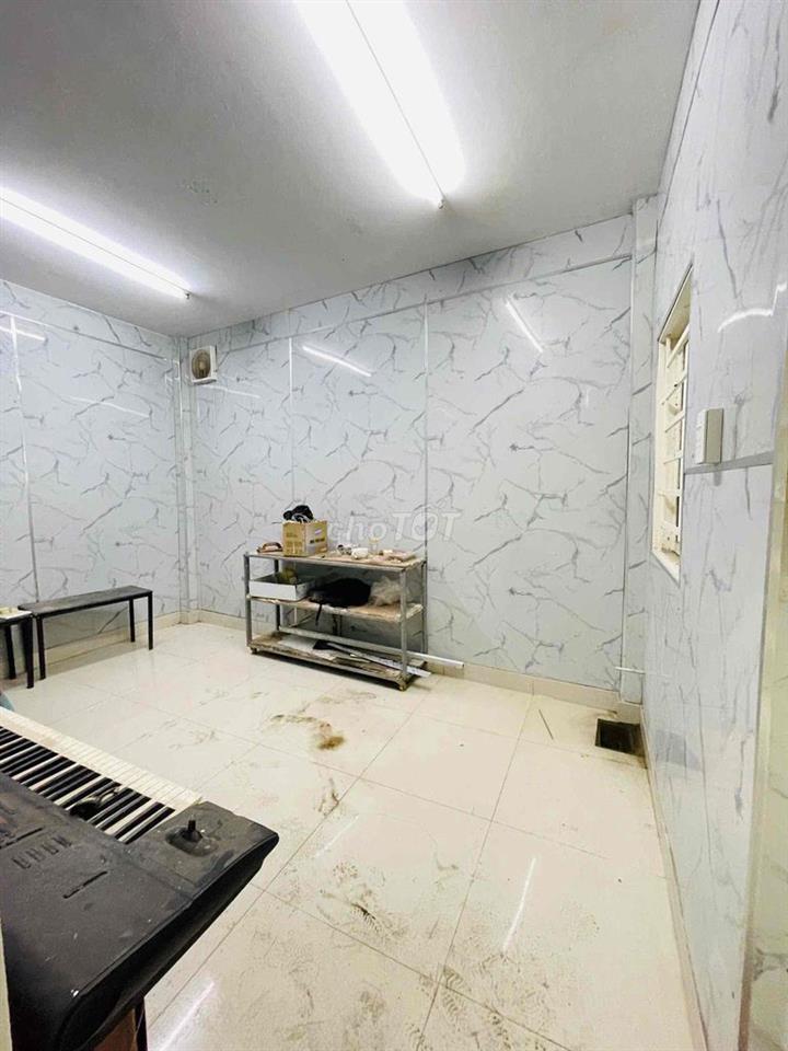Nhà mặt tiền 4pn 2wc đường số - QL13 gần Cầu Ông Dầu 12triệu