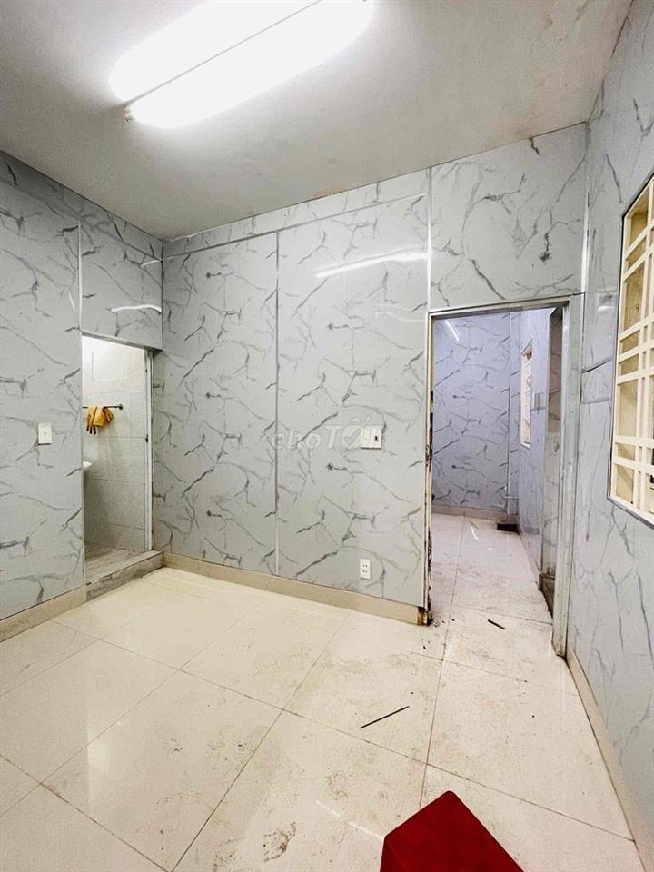 Nhà mặt tiền 4pn 2wc đường số - QL13 gần Cầu Ông Dầu 12triệu