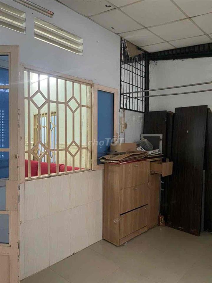 Nhà Mặt Tiền 1 Trệt 1 Lầu có 2pn 2wc 3mlạnh khu Fatima 8,5triệu